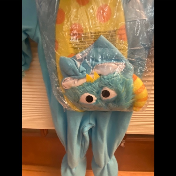 NWT. In Character Monster’s Inc. BABY BOO COSTUME. Size S (6 months- 12 months) - Picture 5 of 16
